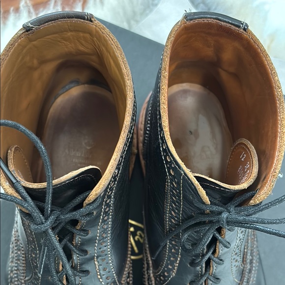 Allen Edmonds Men\'s Black Leather Wingtip Boots main image 8